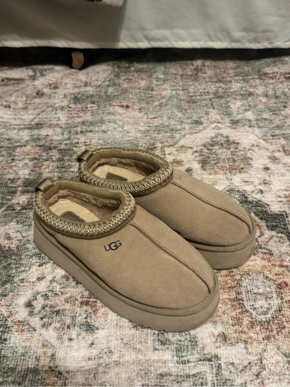 UGG Tazz Platform Clogs in Mustard Seed - size 8
